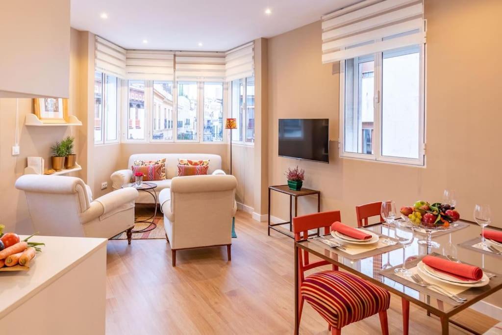 Plaza Nueva Deluxe Suite By Valcambre Seville Ngoại thất bức ảnh
